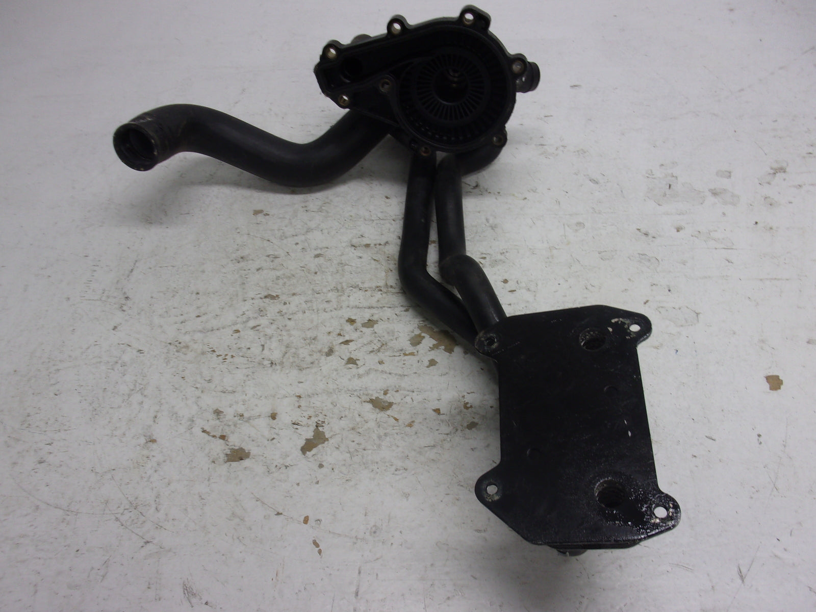 Sea Doo Bombardier 2002 GTX 4-Tec OEM Oil Cooler + Water Pump Housing 290922685