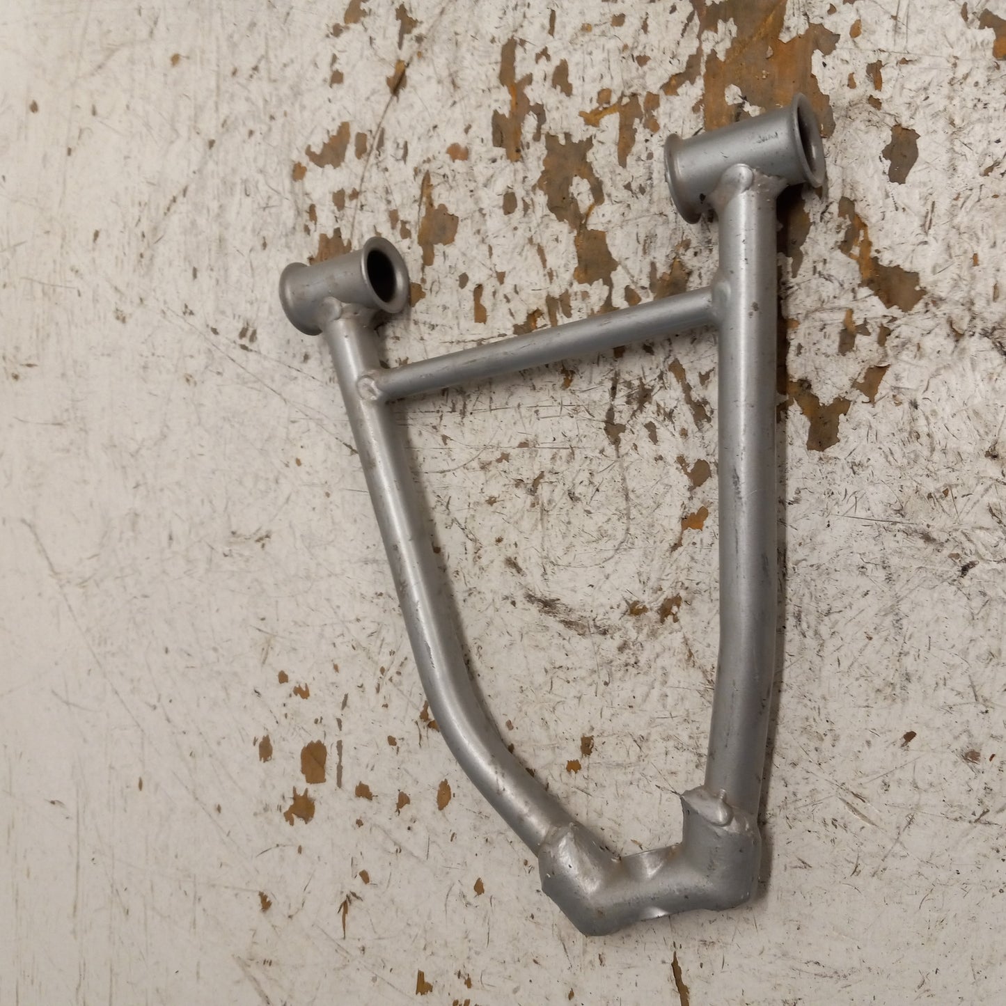 Polaris Snowmobile 2005 RMK OEM Silver RH Upper Control Arm # 2202937