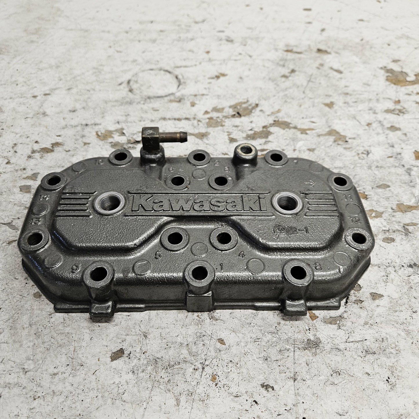 Kawasaki Jet Ski 1991-1995 650 Jet Mate X2 TS SC Silver Cylinder Head 11001-3716