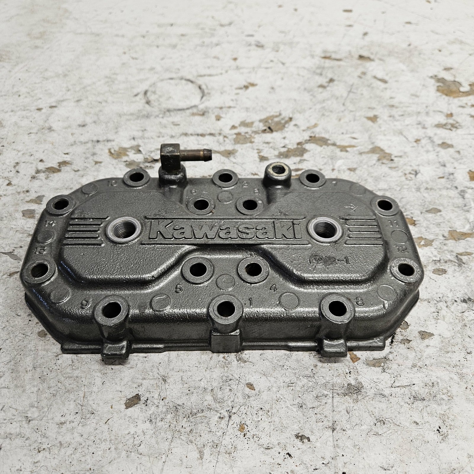 Kawasaki Jet Ski 1991-1995 650 Jet Mate X2 TS SC Silver Cylinder Head 11001-3716
