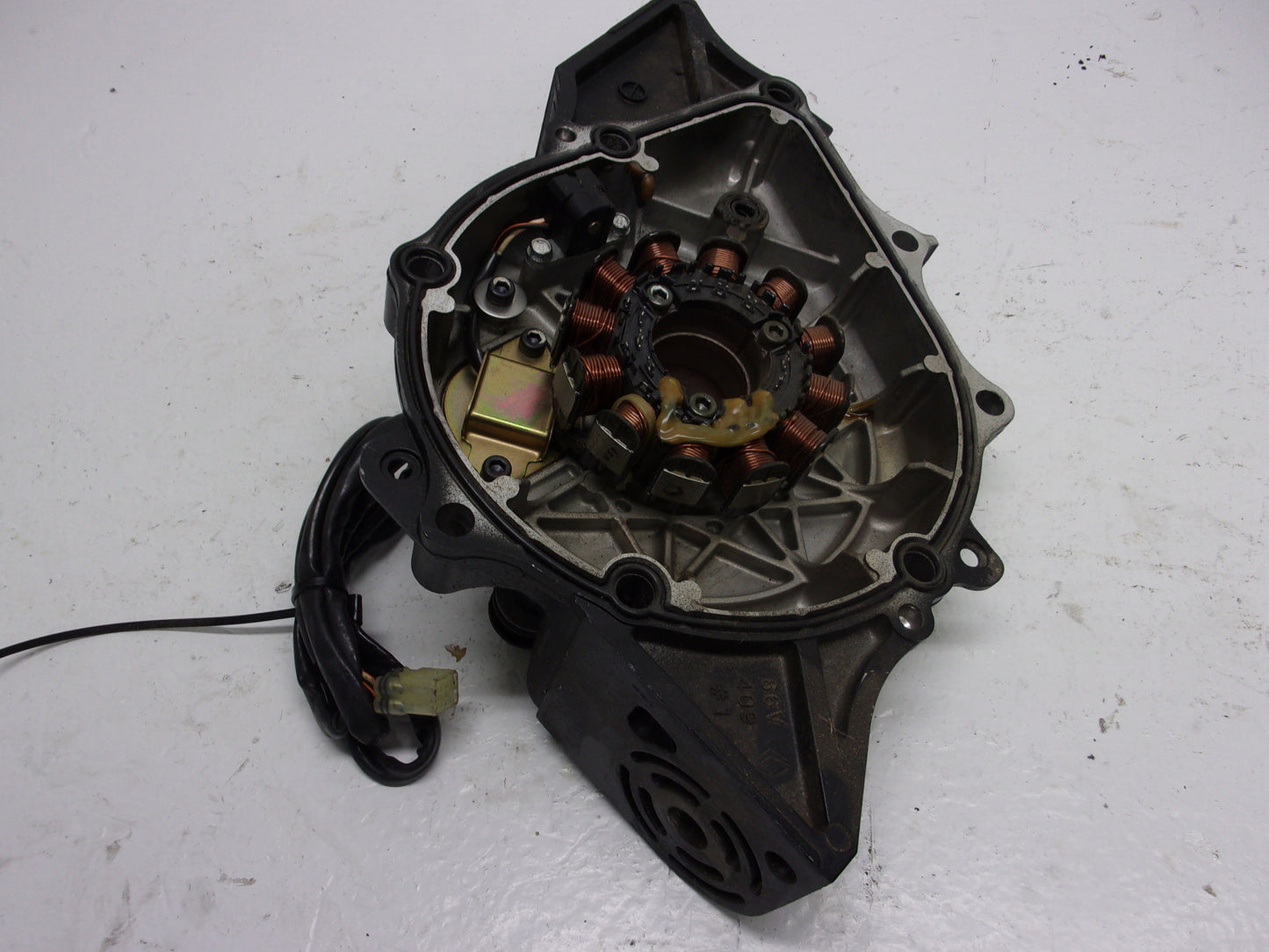 Yamaha Waverunner 1999-2000 GP XL 1200 Flywheel Cover + Stator # 66V-81337-00-8P