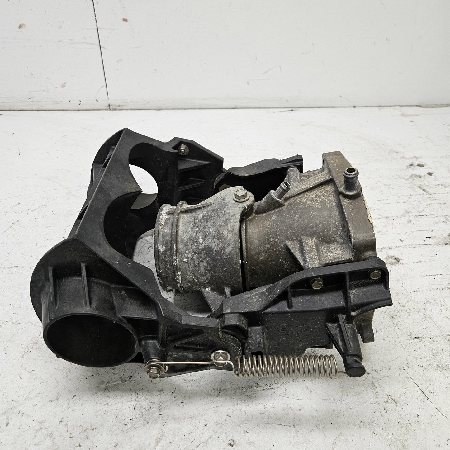 Yamaha WaveRunner 2016-2022 VX OEM Venturi + Nozzle + Rev Gate 6EX-R1318-01-00