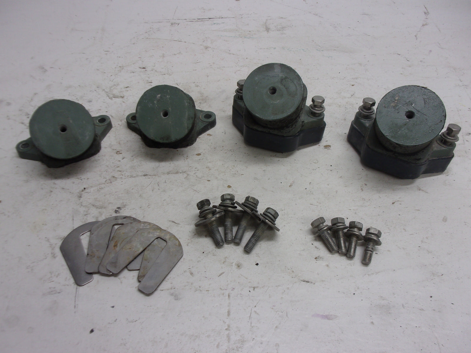 Yamaha WaveRunner 1996-2003 SV GP XL OEM Engine Mount Set Part# 63M-44517-01-5B