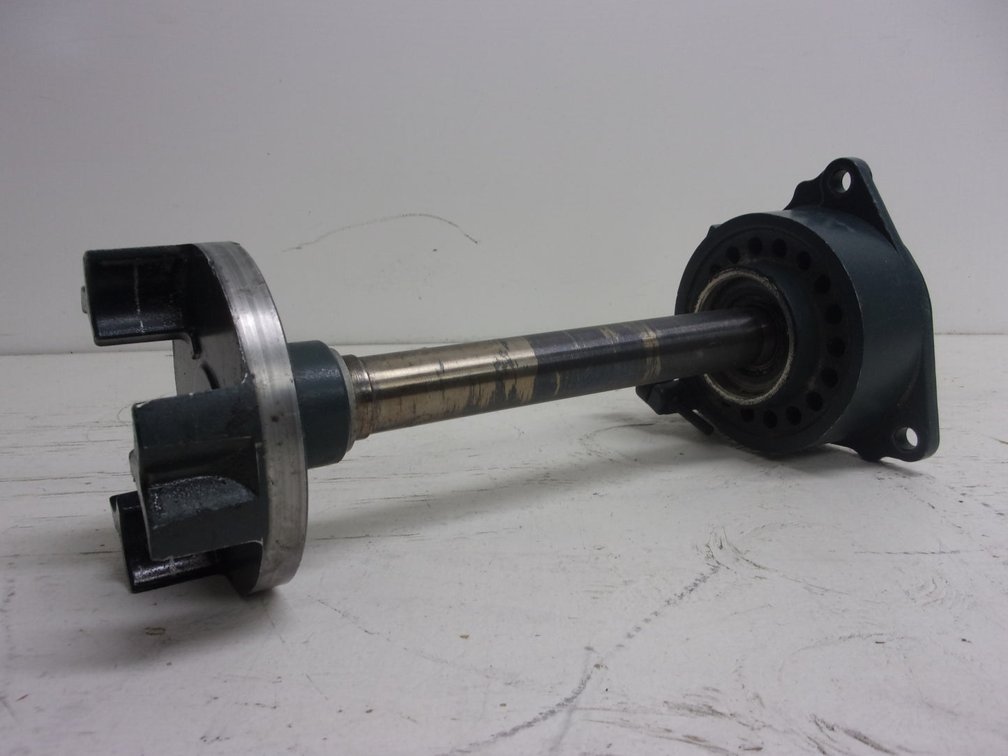 Yamaha Wave Raider 700 701 OEM Mid Shaft + Coupler Assembly 62T