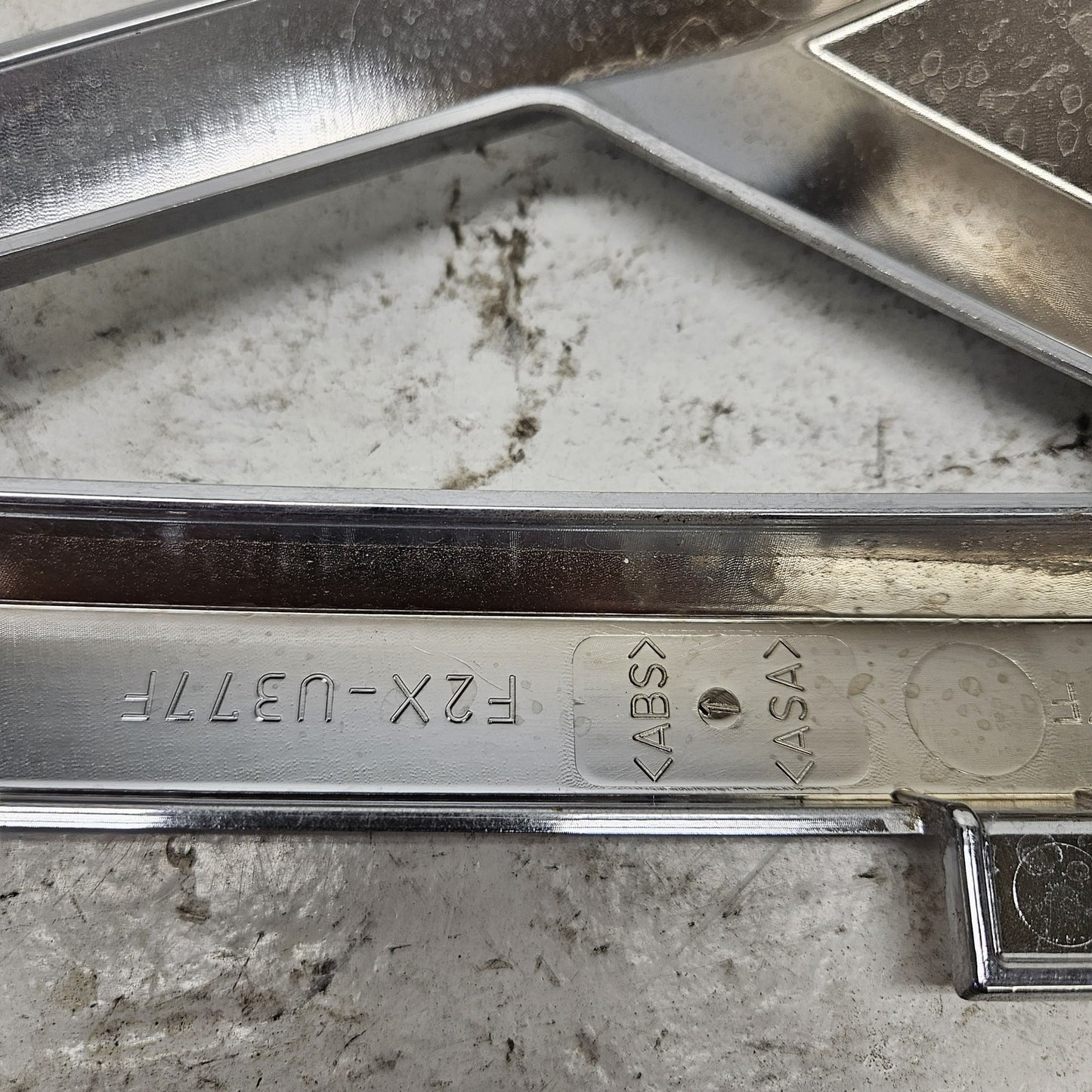 Yamaha WaveRunner 2015-2019 VX VXS VXR LH Chrome Trim + Insert F3P-U377F-00-00