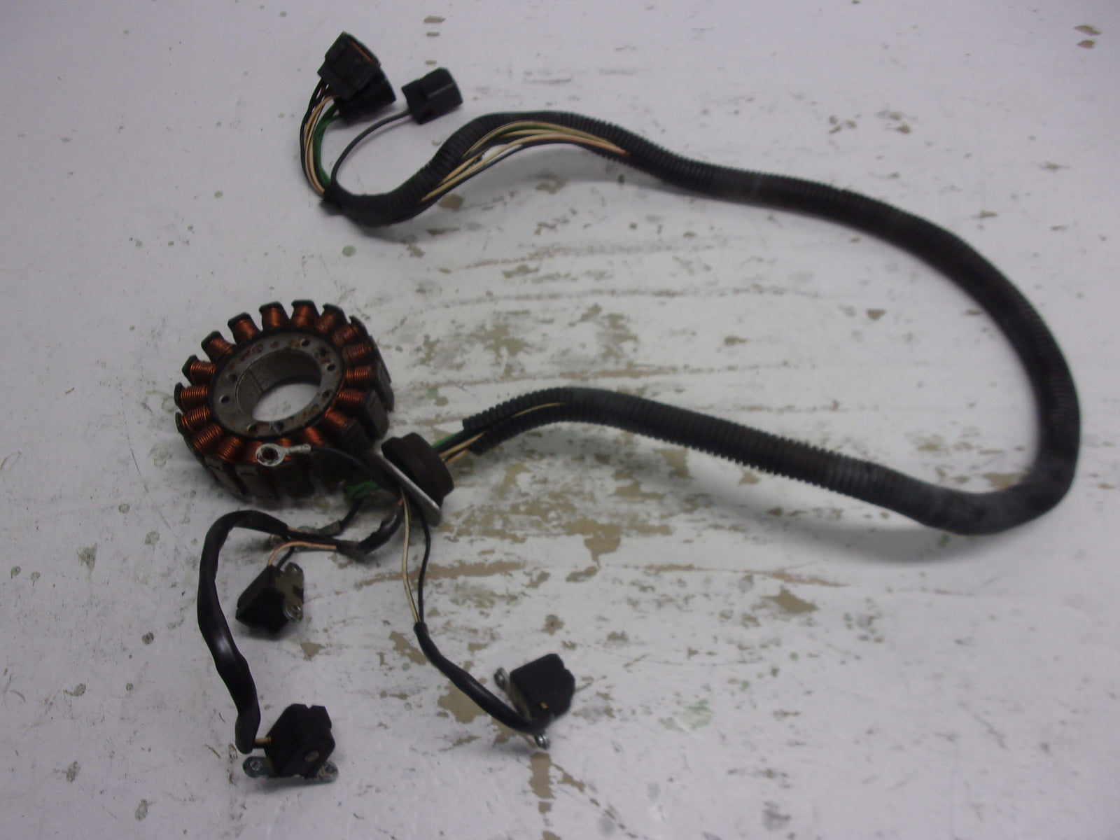 Yamaha Waverunner 2003-2006 GP1300R OEM Generator / Stator Part 60T-81410-00-00