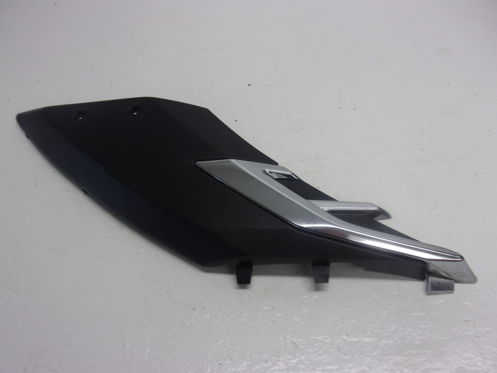 Yamaha WaveRunner 2012 FX Cruiser SHO1.8 L OEM Left Rear Cover # F2S-U890M-10-00
