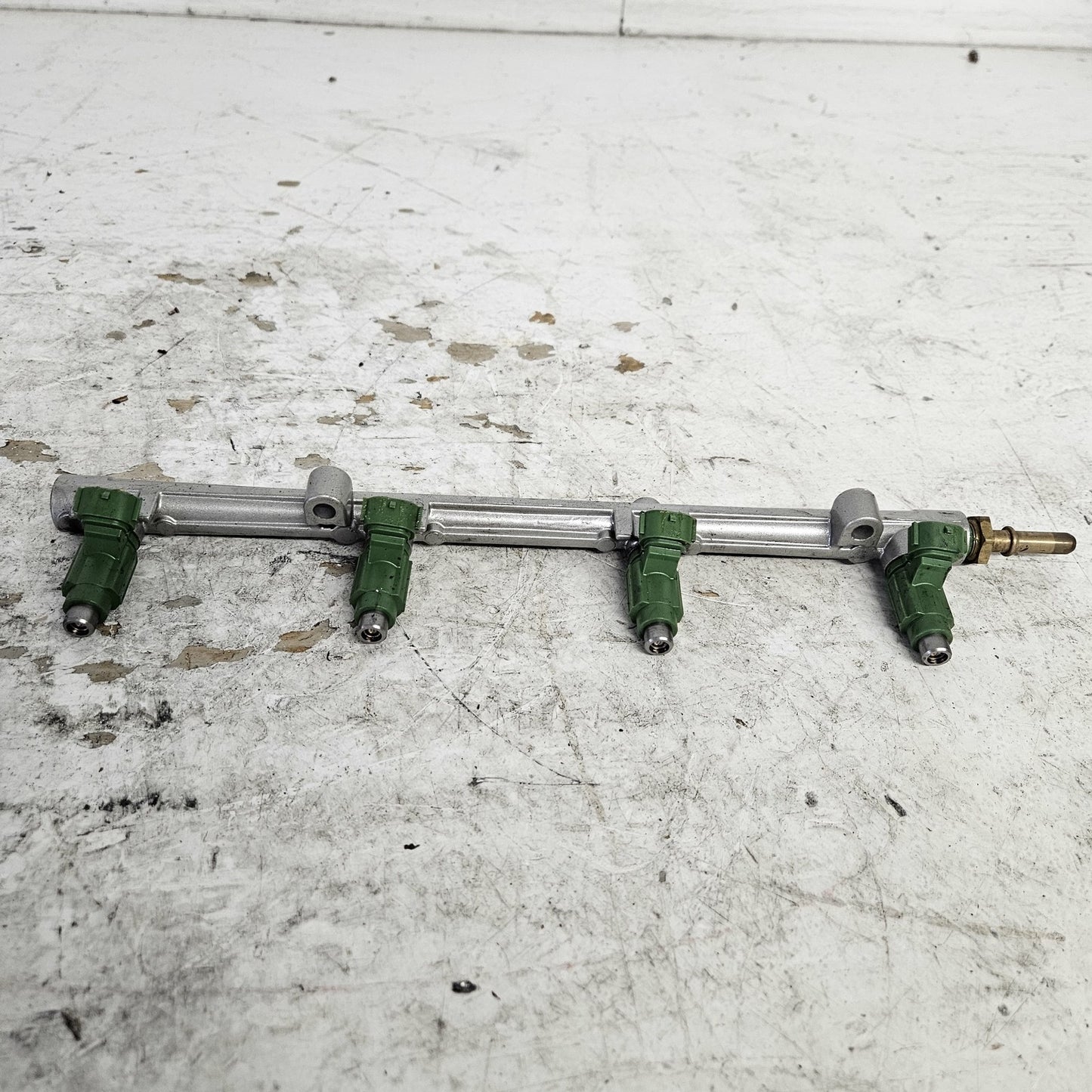 Kawasaki Jet Ski 2005-2012 STX-12F/15F Ultra Fuel Rail + Injectors # 49033-3707