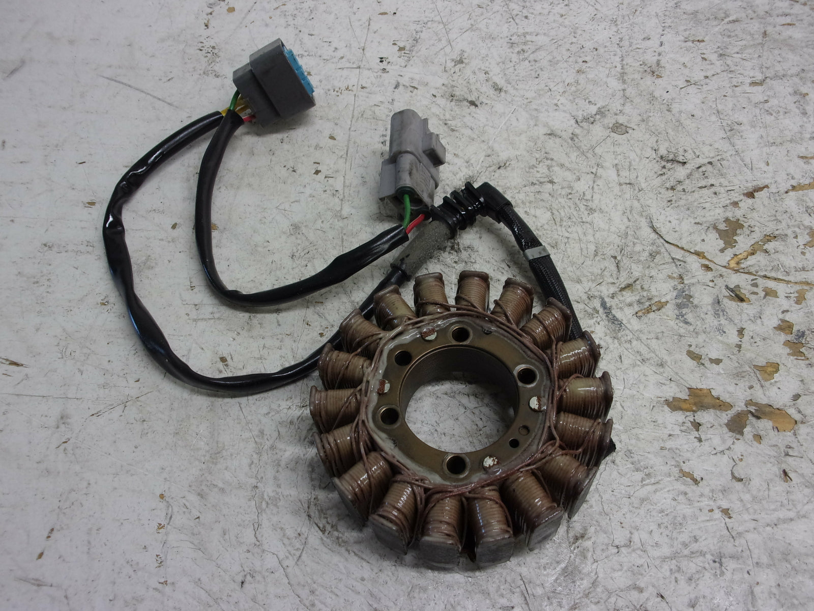 Honda  Aquatraxx 2002-2003 F-12 F-12X OEM Stator / Generator Part# 31120-HW1-671