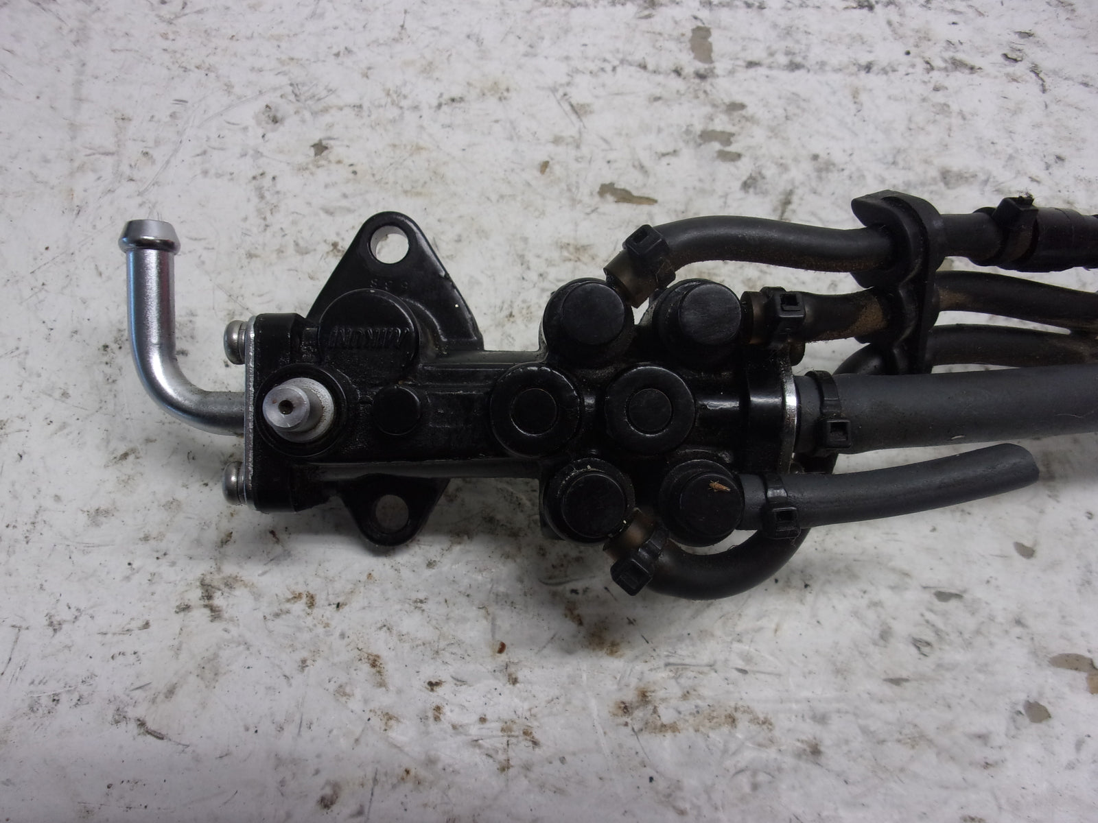 Yamaha PWC 1996-1997 WaveVenture 1100 OEM Oil Injection Pump # 64T-13200-00-00
