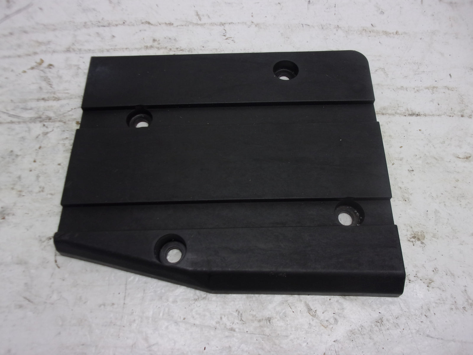 Yamaha Waverunner 2003 GP 1300 OEM RH + LH Step Plate Set Part# F1G-U884R-00-00