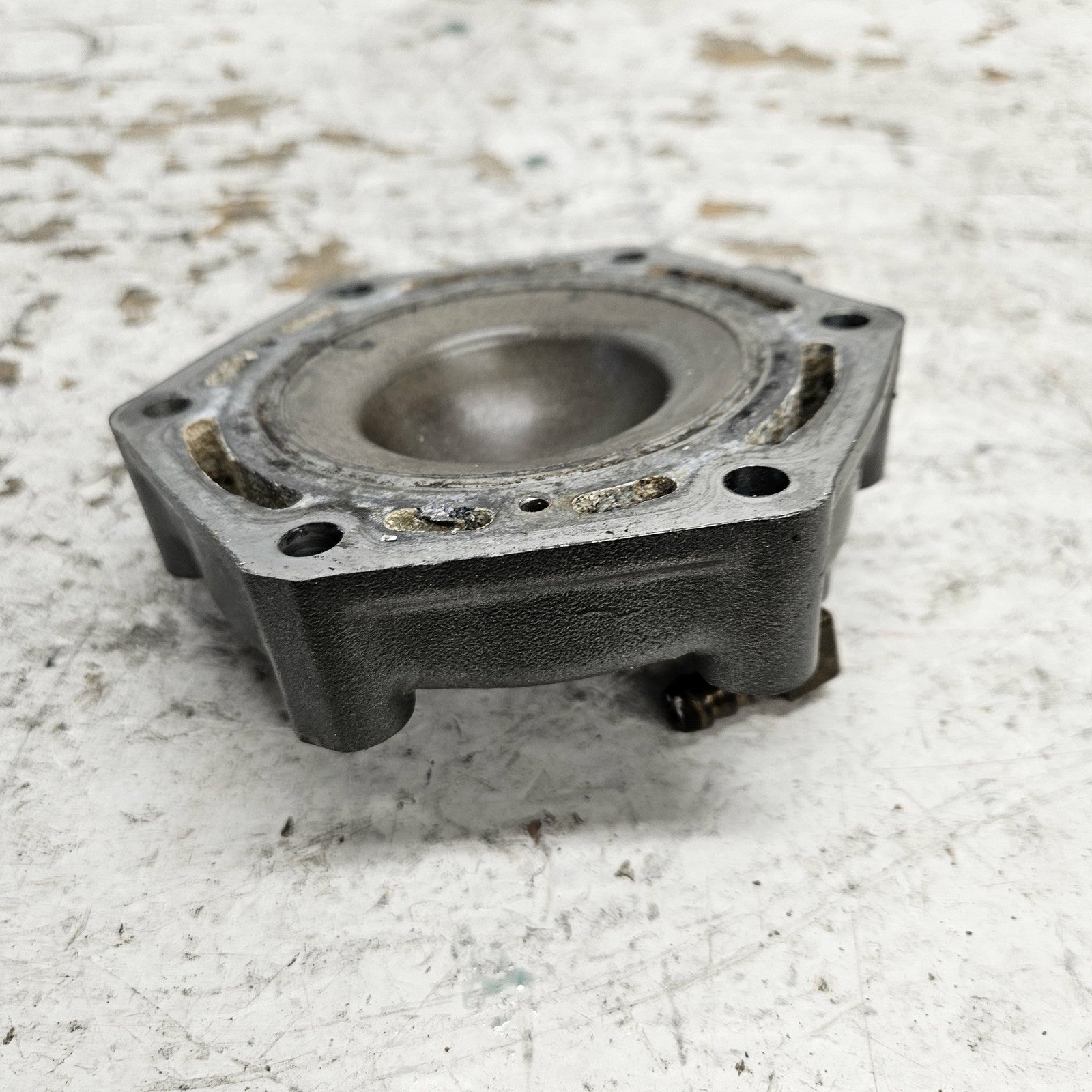 Kawasaki PWC Jet Ski 1999-2005 STX-R Ultra 150 OEM Cylinder Head # 11001-3741