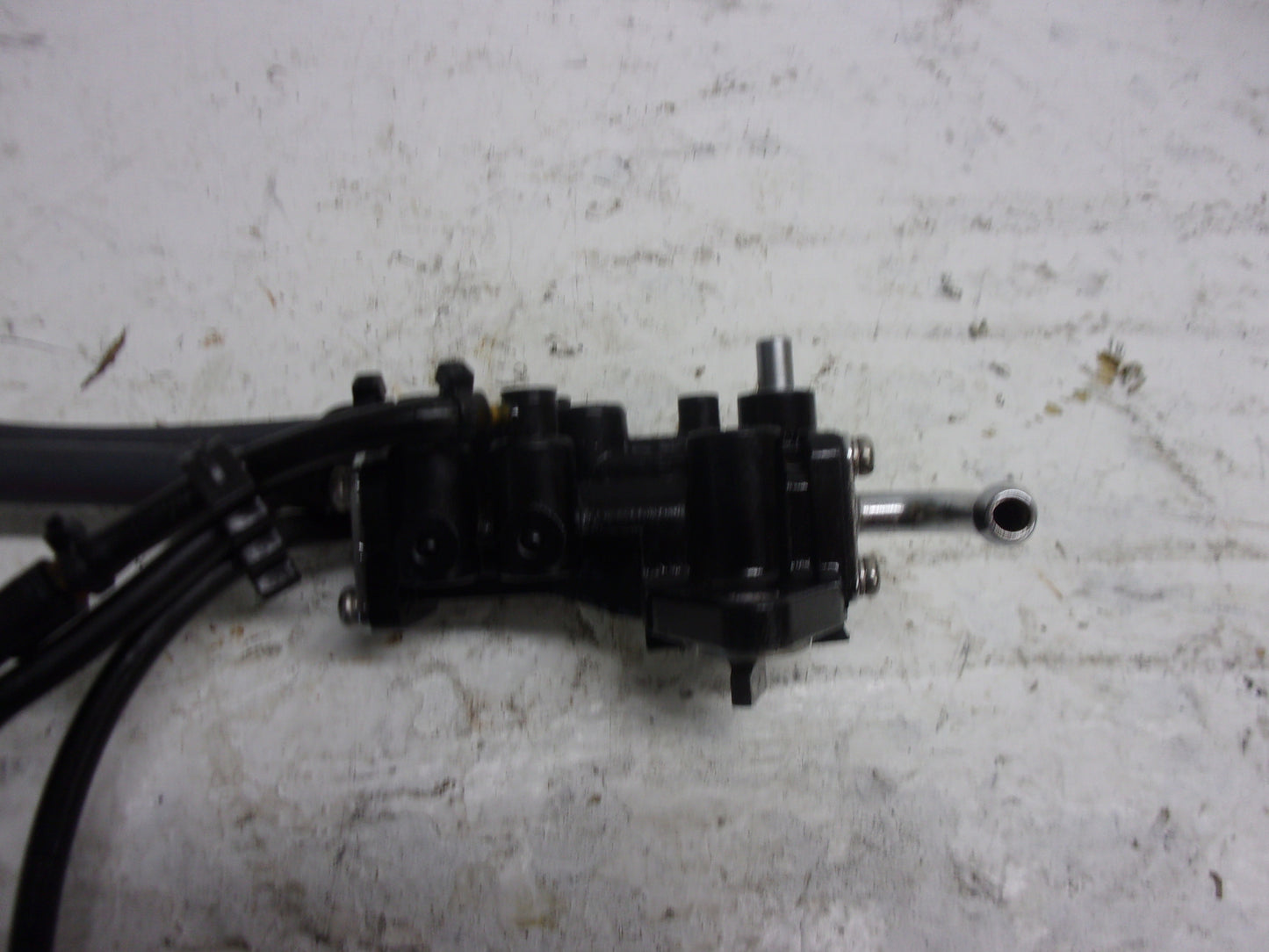 Yamaha PWC 1996-1997 WaveVenture 1100 OEM Oil Injection Pump # 64T-13200-00-00