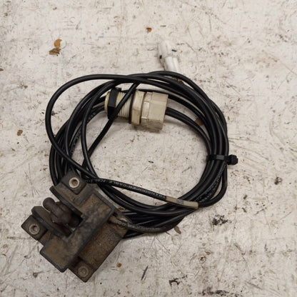 Yamaha Waverunner 1998-2012 GP SUV XL FX OEM Speed Sensor Part# GJ1-U8K31-02-00