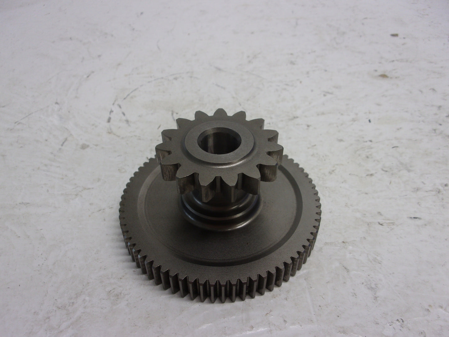 Yamaha Waverunner 2016-2022 VX EX V1 OEM Idler Gear Assembly # 2HC-15512-00-00