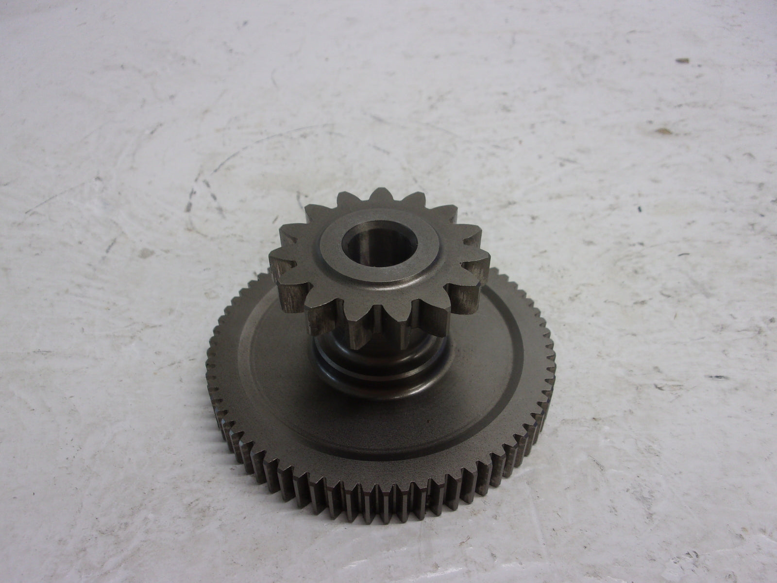 Yamaha Waverunner 2016-2022 VX EX V1 OEM Idler Gear Assembly # 2HC-15512-00-00