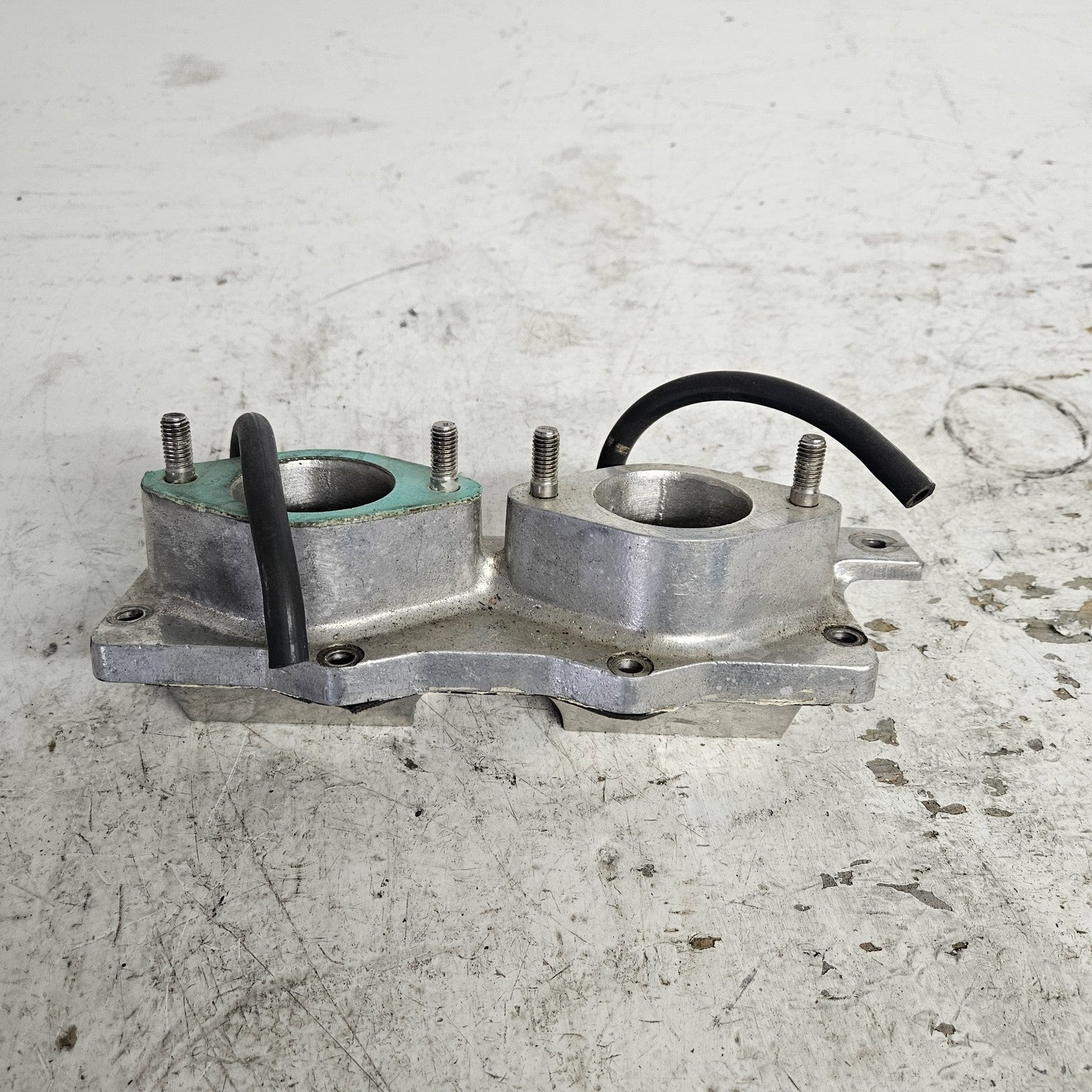 Yamaha 94-95 SuperJet 93-95 WBlaster  94-95 FX1 RIVA Dual Carburetor Manifold