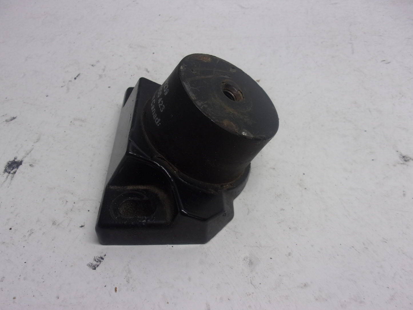 SeaDoo Jet Boat 1999-2005 Speedster Challenger OEM Motor Mount Set # 270000422