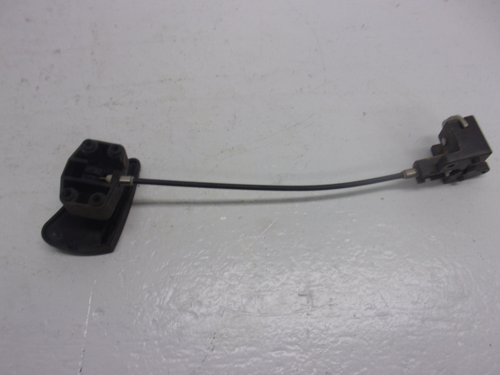 Yamaha Waverunner 2002-2005 FX1000 FX1100 FX140 Hood Latch # F1B-651A1-00-00