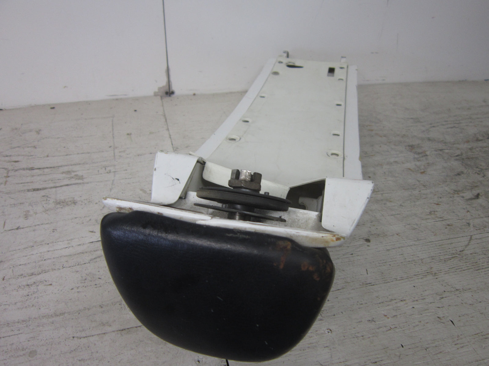 Kawasaki Jet Ski 1987-1988 300 SX OEM White Handlepole Assembly # 39100-3702-8C