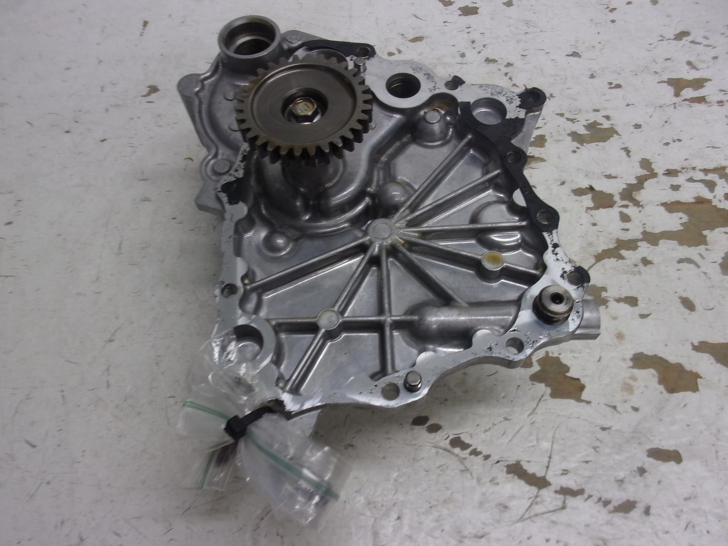 Yamaha Waverunner 2012 FX FZR FZS Oil Pump Housing Assembly Part 6S5-13300-20-00
