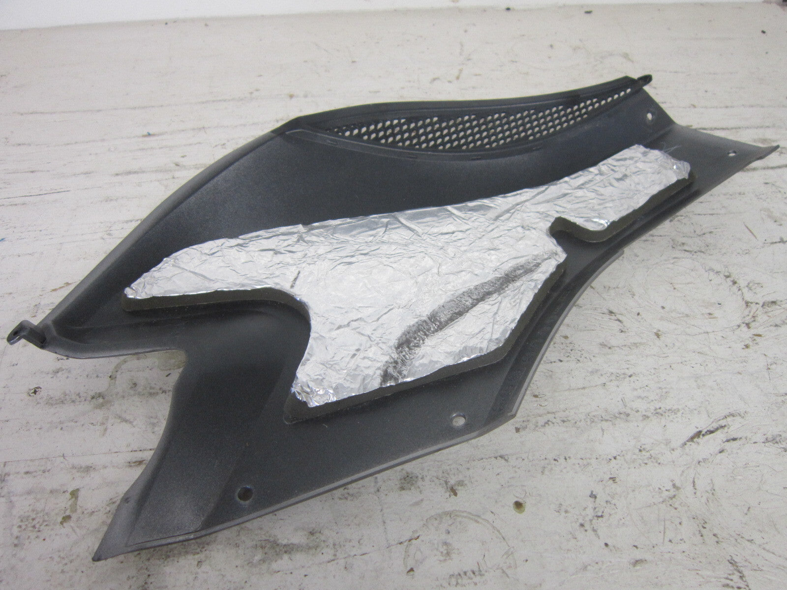 Can-Am Roadster 2012-2013 Spyder RS ST OEM Silver Left Side Panel # 705006260