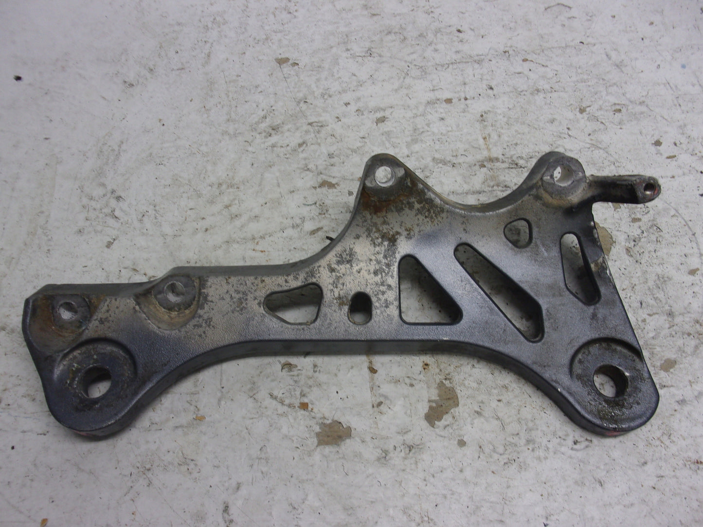 Yamaha Waverunner 1990-1998 WR WVT WB VXR OEM Engine Bracket # 6R7-21415-00-94