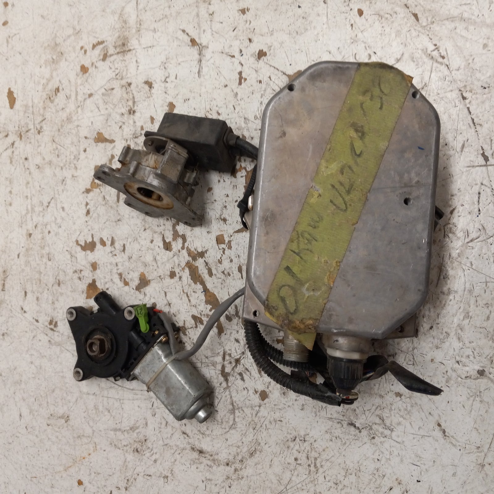 Kawasaki Jet Ski 1999-2005 Ultra 130/150 OEM Trim Control Unit # 21175-3712