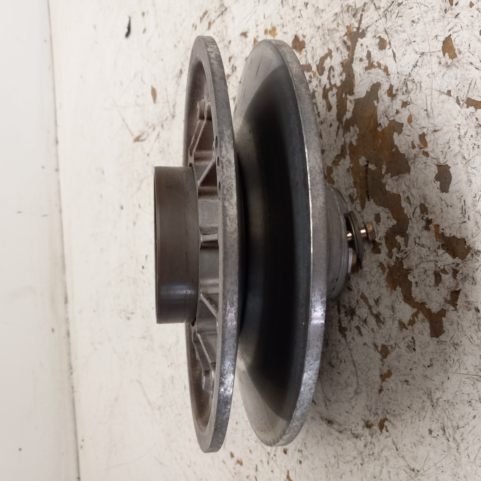 Ski-Doo Snowmobile 2002-2004 Summit MXZ Legend OEM Driven Clutch Part# 417126527