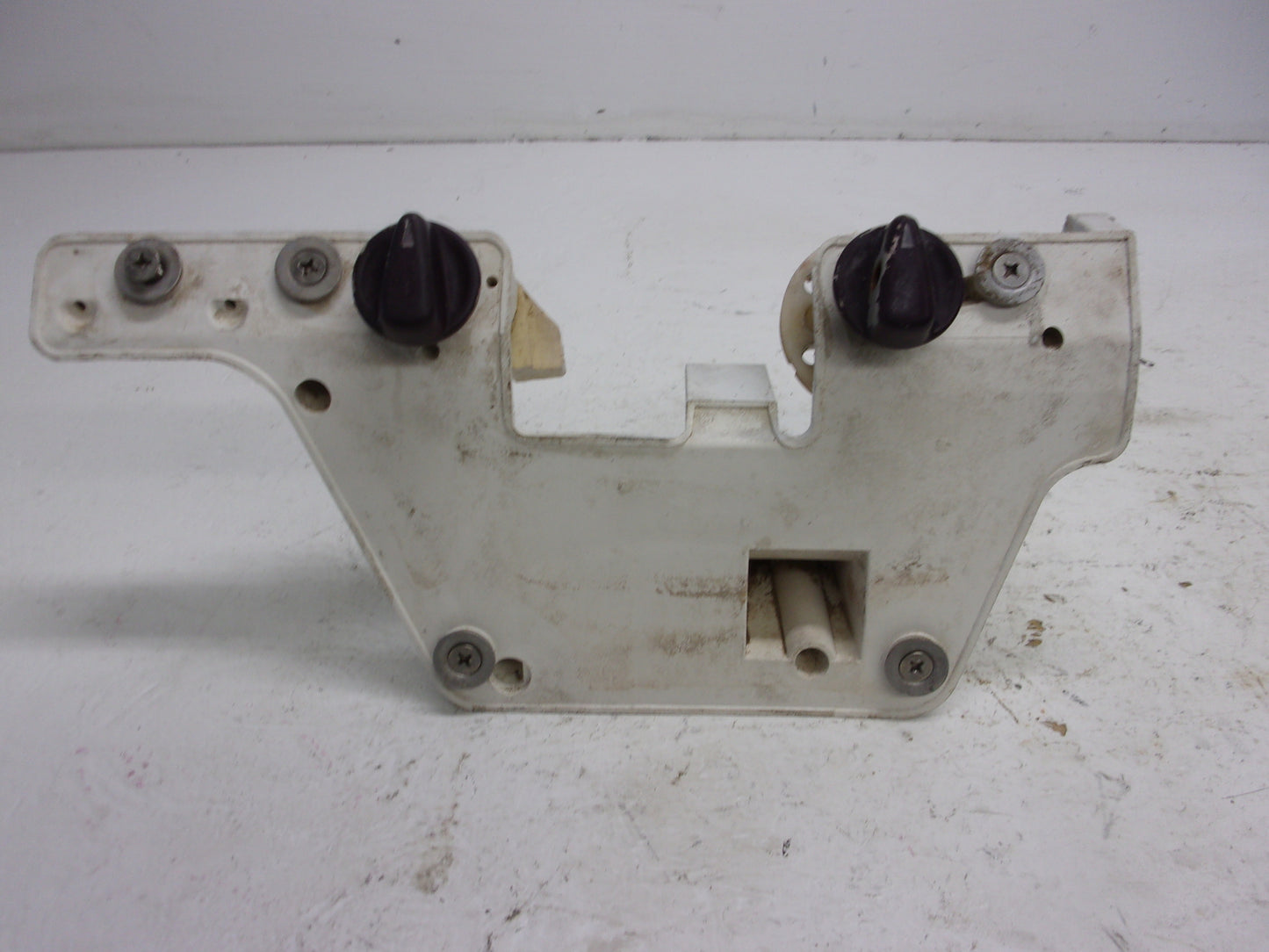Kawasaki Jet Ski 1992-2002 750 SX SXI OEM Control Knob Bracket Part# 11047-3745