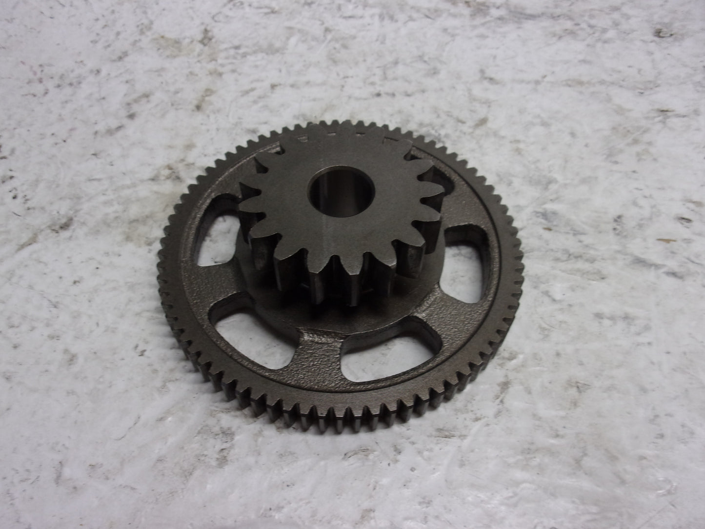 Yamaha WaveRunner 2002-2015 VX FX V1 OEM Idler Gear Assembly # 60E-15517-00-00
