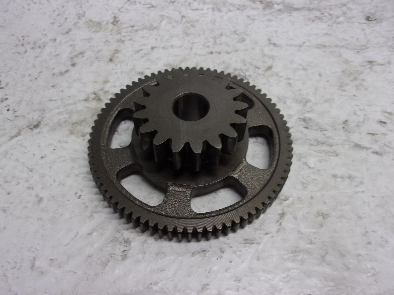 Yamaha WaveRunner 2002-2015 VX FX V1 OEM Idler Gear Assembly # 60E-15517-00-00