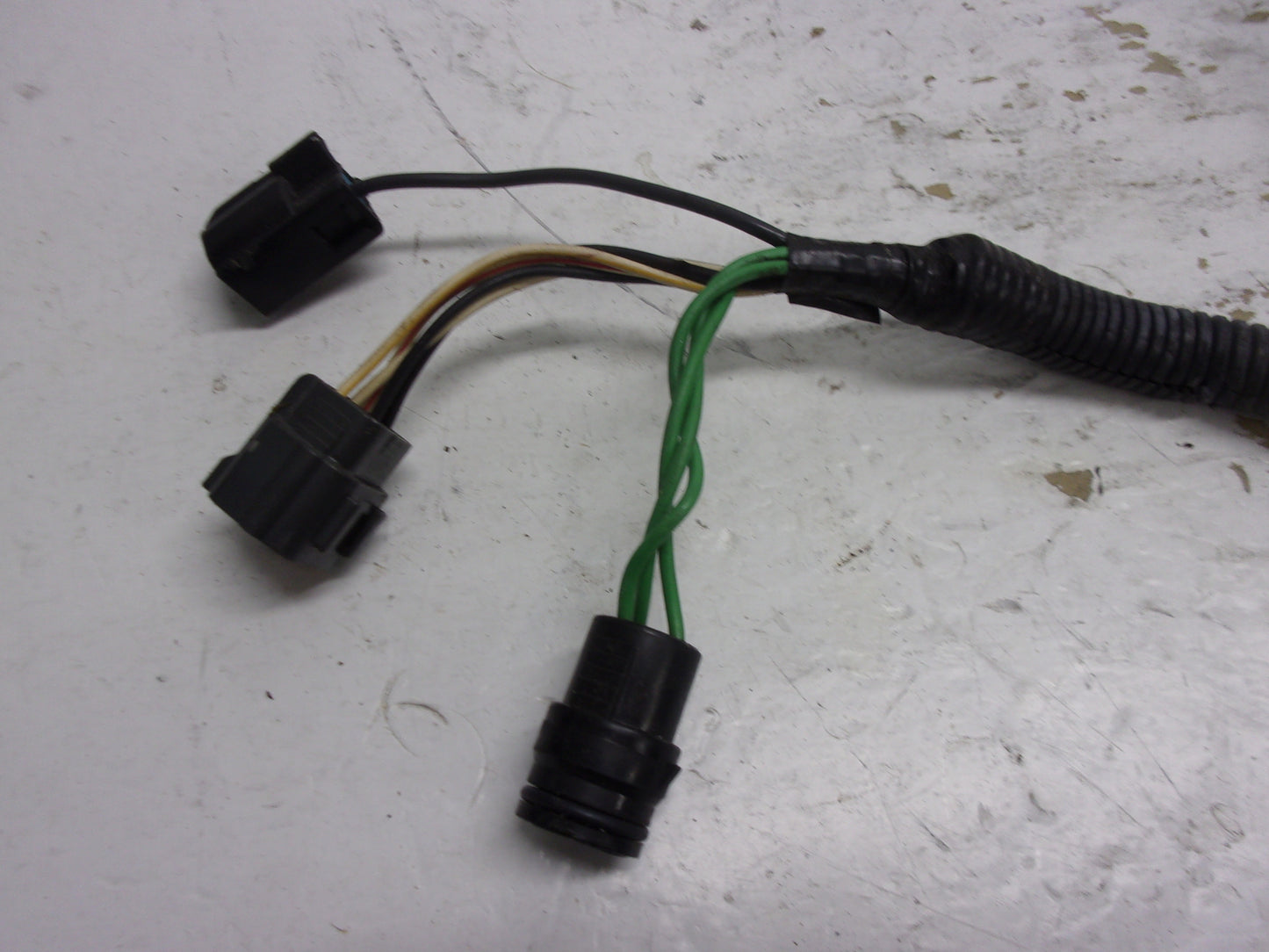 Yamaha Waverunner 2003-2006 GP1300R OEM Generator / Stator Part 60T-81410-00-00