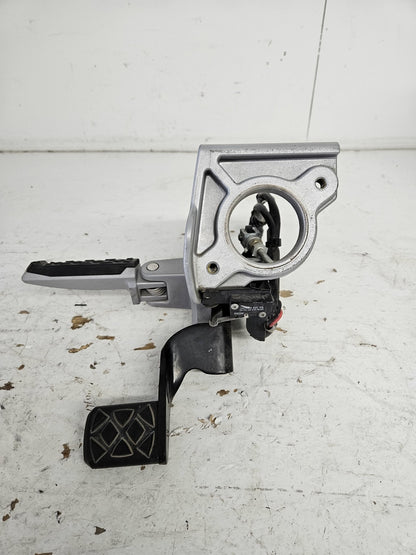Can-Am Roadster 2009-2010 Spyder RS GS Right Peg Support + Brake Pedal 705003336