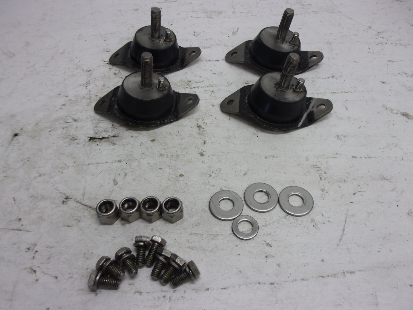 Polaris PWC Watercraft 1996-1999 SLTX SL SLX SLT OEM Engine Mount Set # 3110055