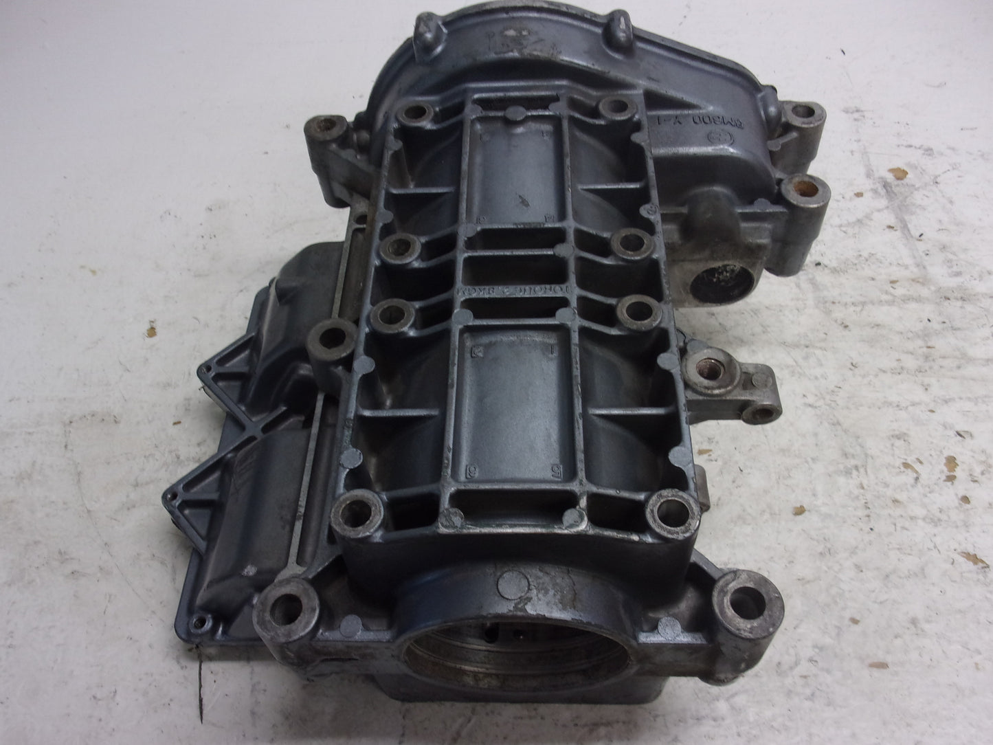 Yamaha Waverunner 1990-1996 VXR SuperJet WR3 650 OEM Crankcase # 6M6-15100-00-94