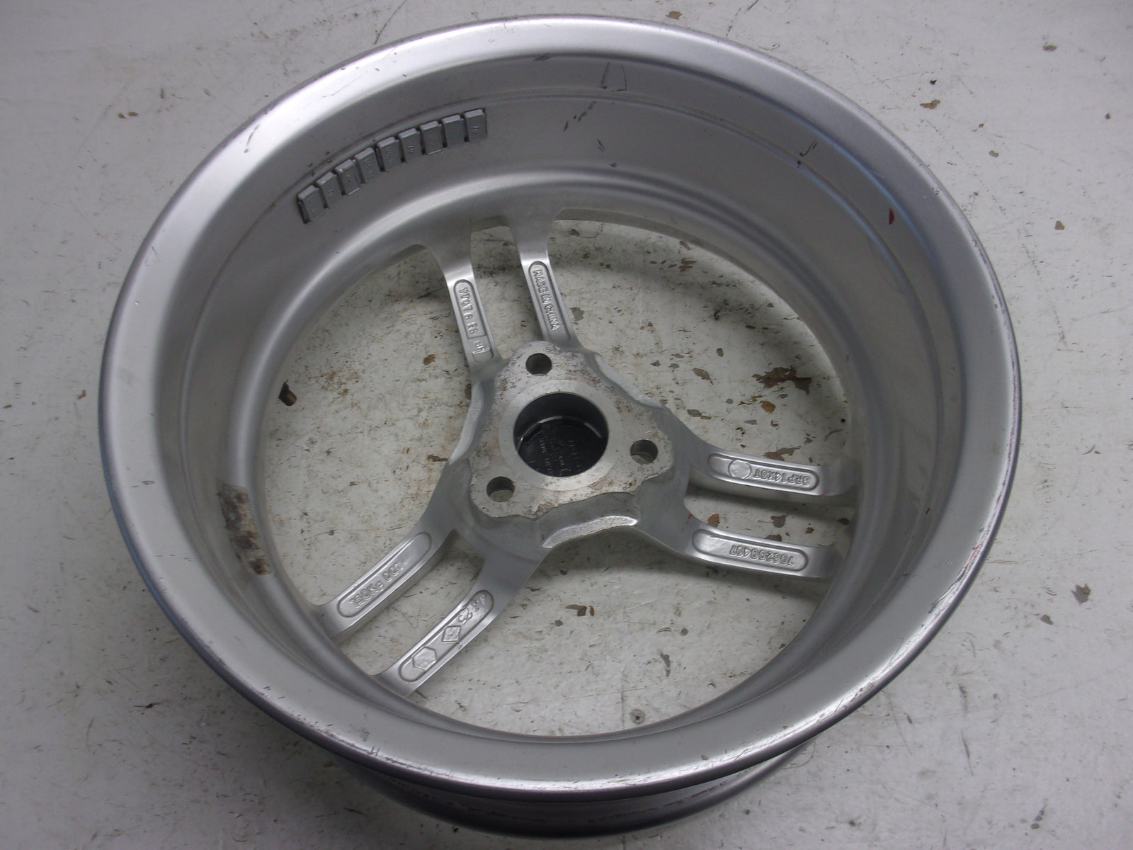 Can-Am Roadster 2010-2012 Spyder RS-S OEM Silver Front Wheel # 706201058