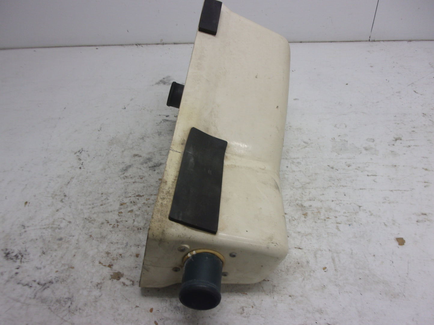 Yamaha Waverunner 1989-1993 Wave Runner 500 OEM Water Lock Box EU0-67550-03-00