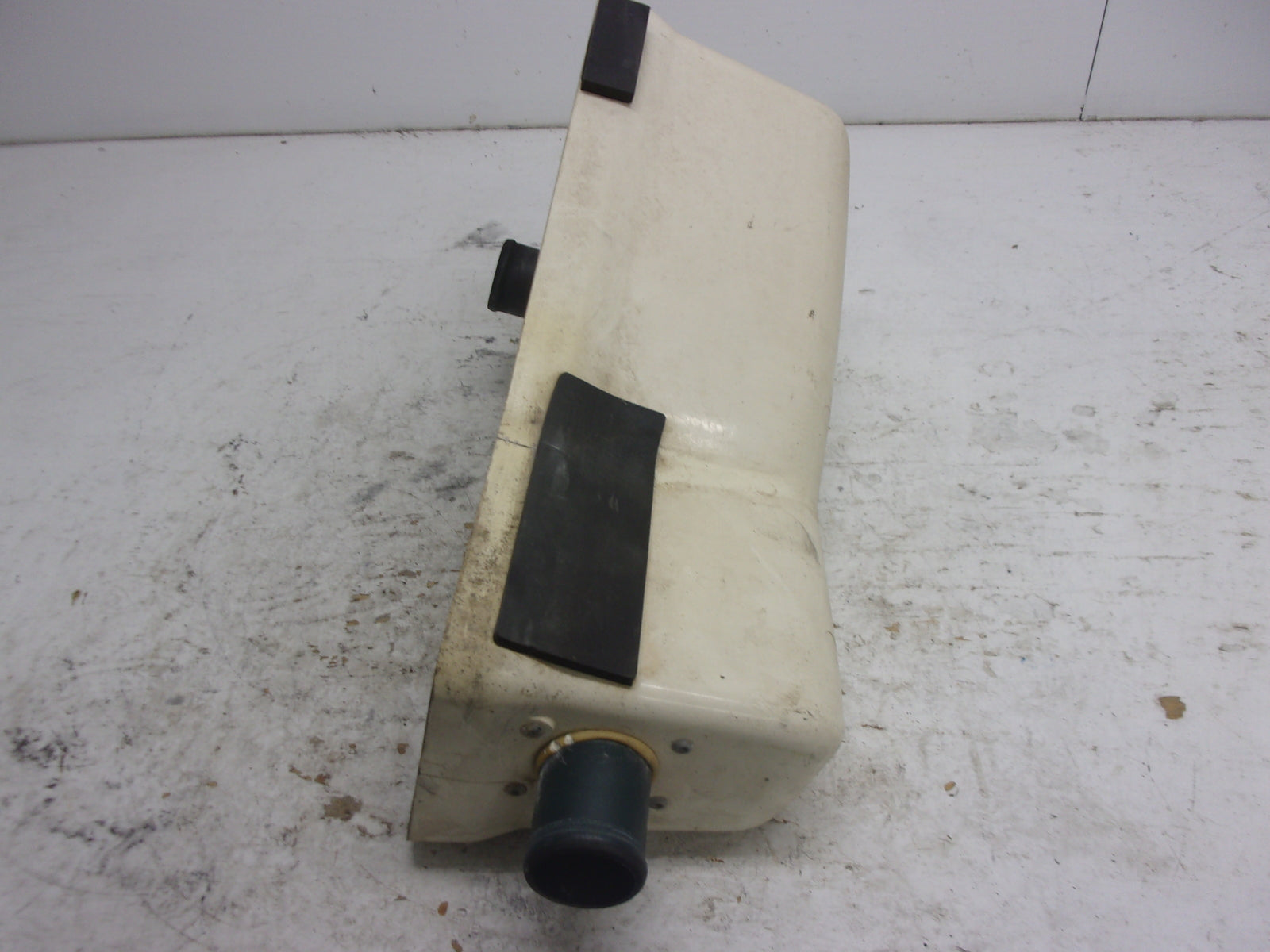 Yamaha Waverunner 1989-1993 Wave Runner 500 OEM Water Lock Box EU0-67550-03-00
