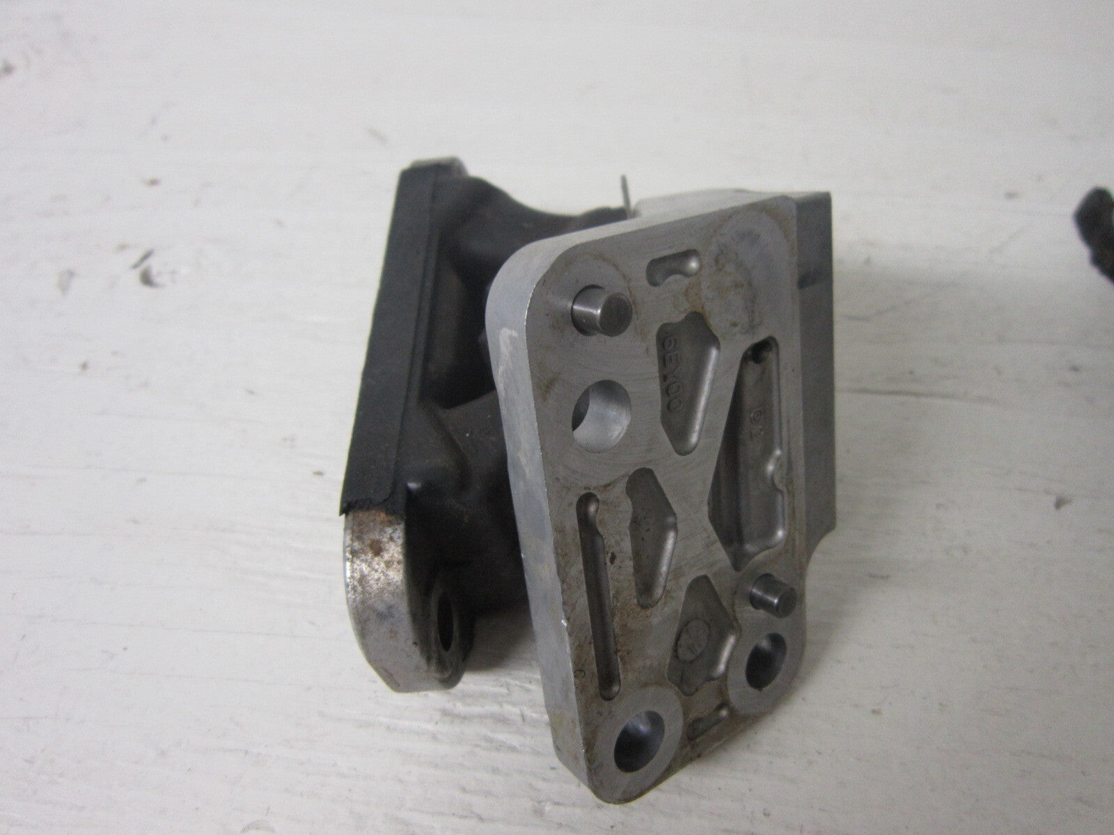 Yamaha Waverunner 2016-2021 VX EX V1 Engine Mount Set Of 2 Part# 6EY-41662-00-00