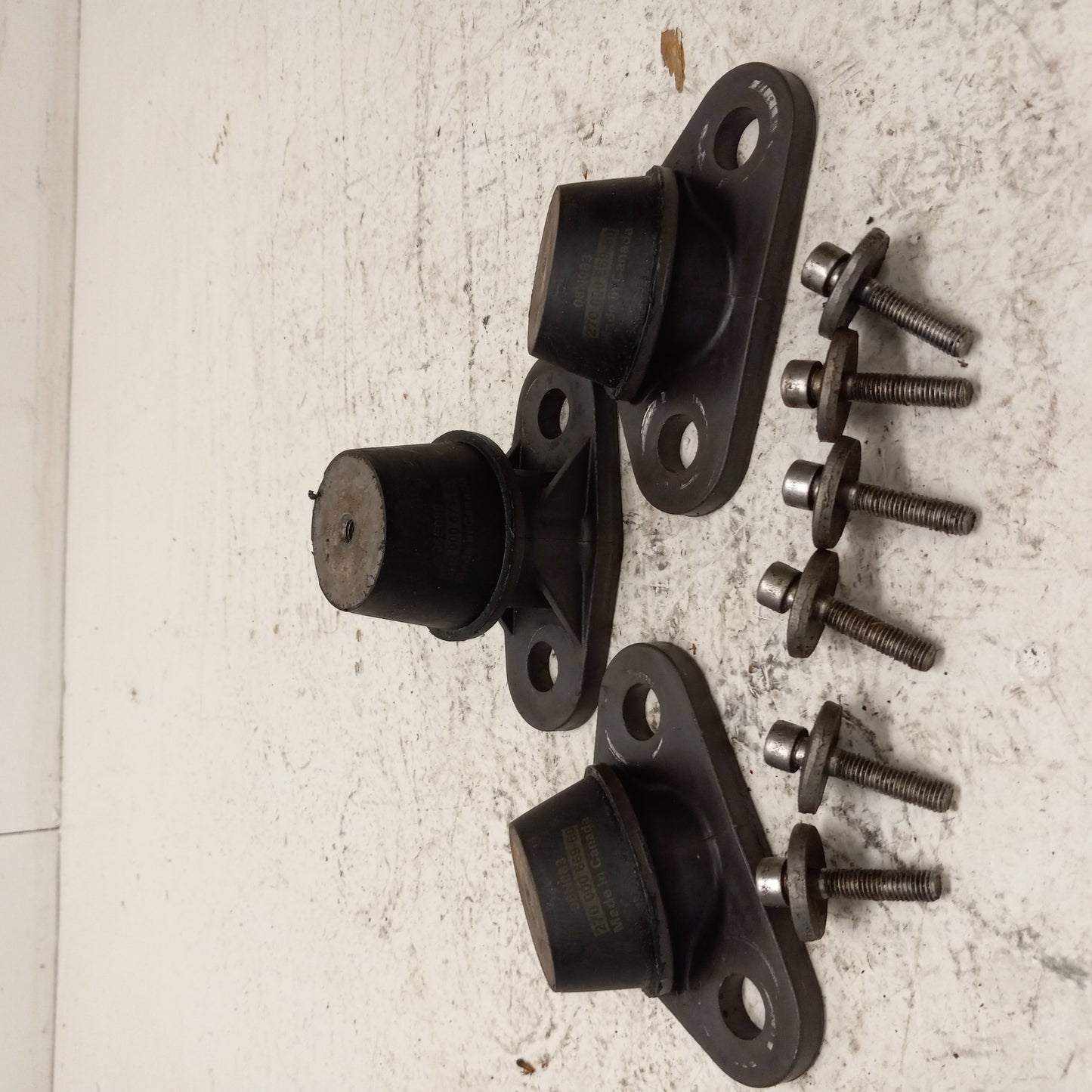 Sea Doo Bombardier 2006 GTI Engine Mount / Damper Set 270000669