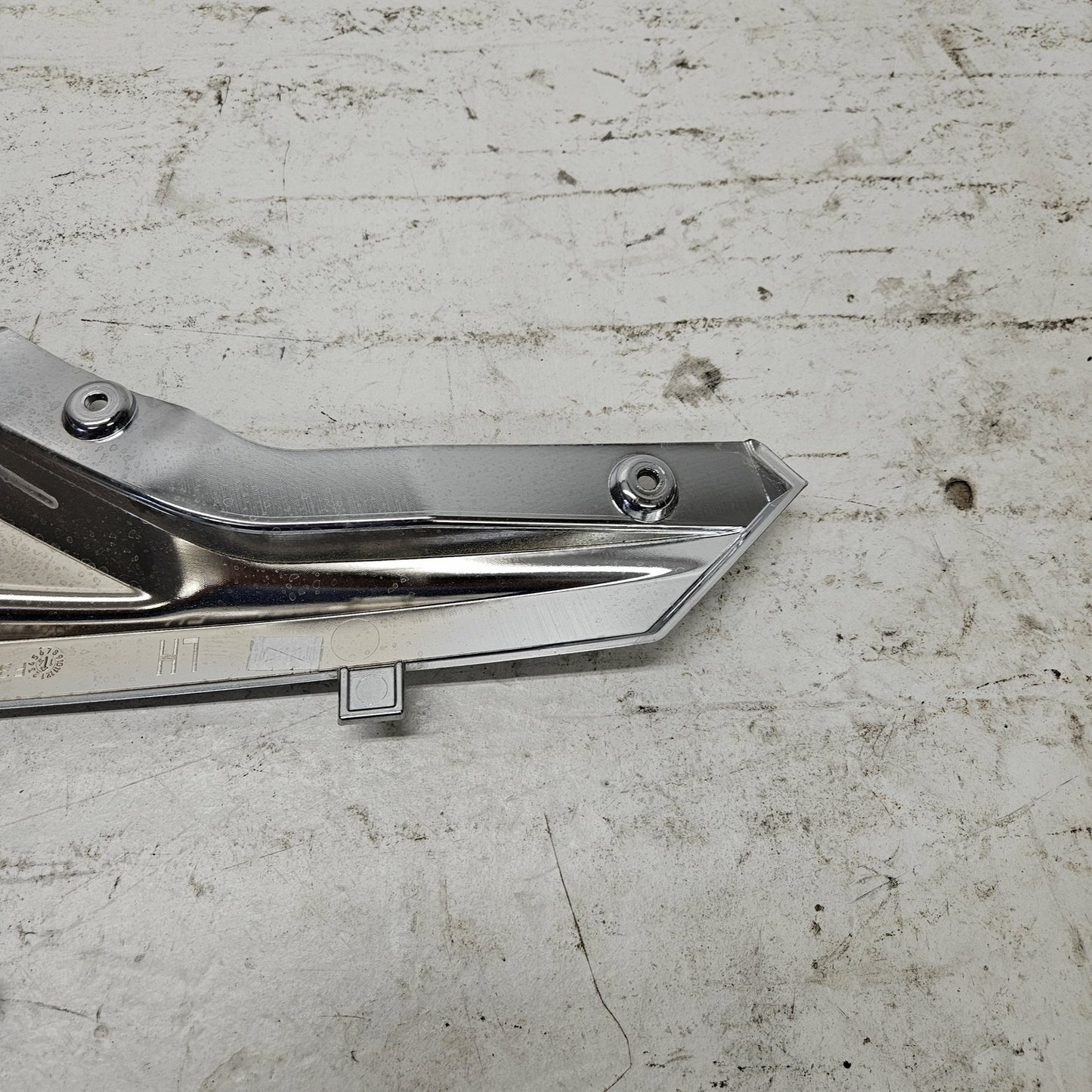 Yamaha WaveRunner 2015-2019 VX VXS VXR LH Chrome Trim + Insert F3P-U377F-00-00
