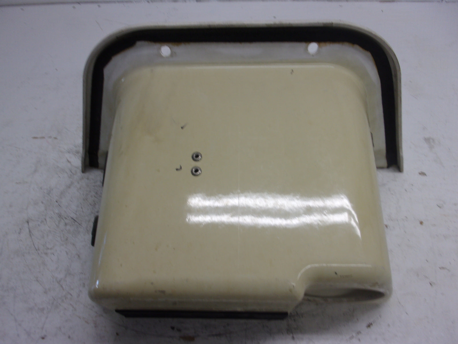 Yamaha WaveRunner 2001 GP800/1200 OEM Battery Case Assembly # F0X-U8211-02-00