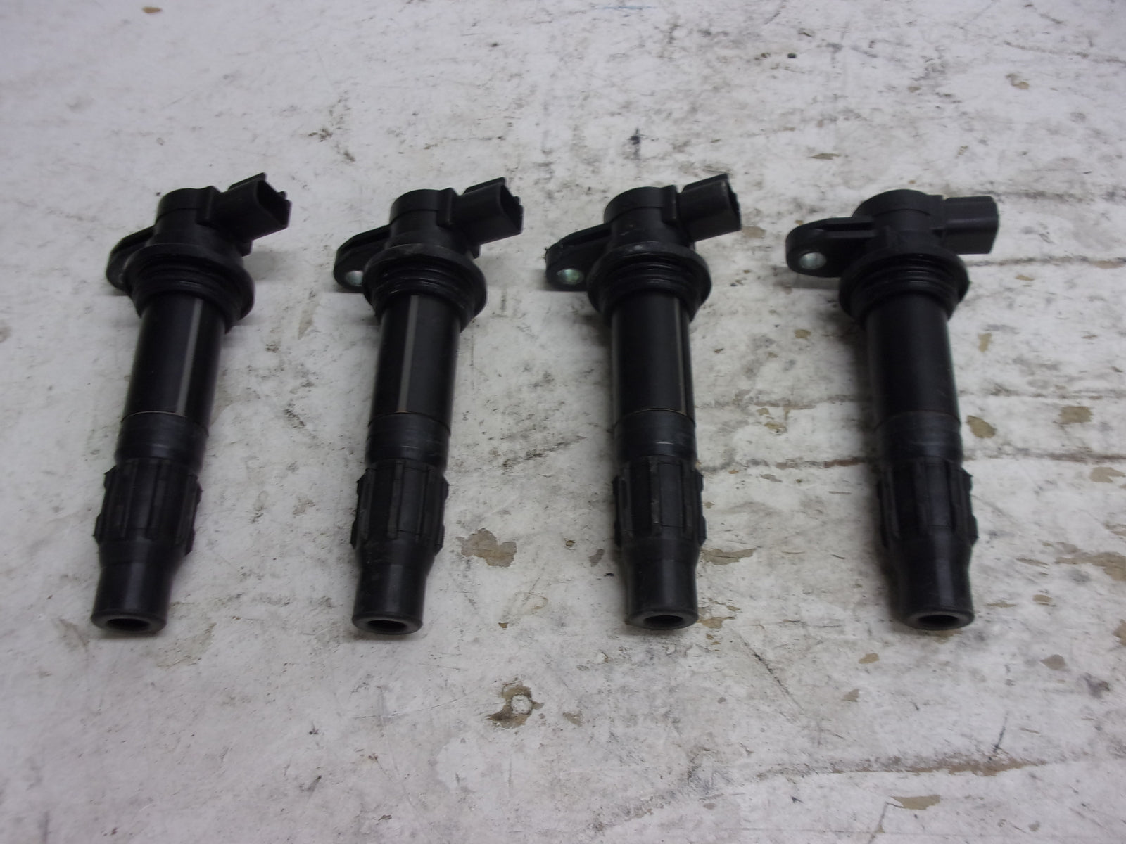 Yamaha Waverunner 2004-2007 VX FX HO OEM Ignition Coil Set Part# 6B6-82310-00-00