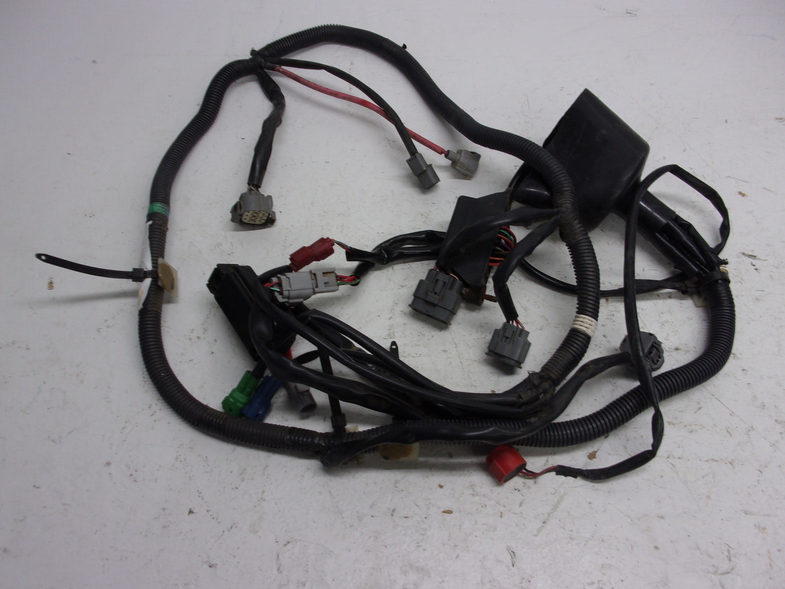 Honda PWC Aquatraxx 2004-2007 F-12 F-12X OEM Frame Wire Harness # 32100-HW1-690