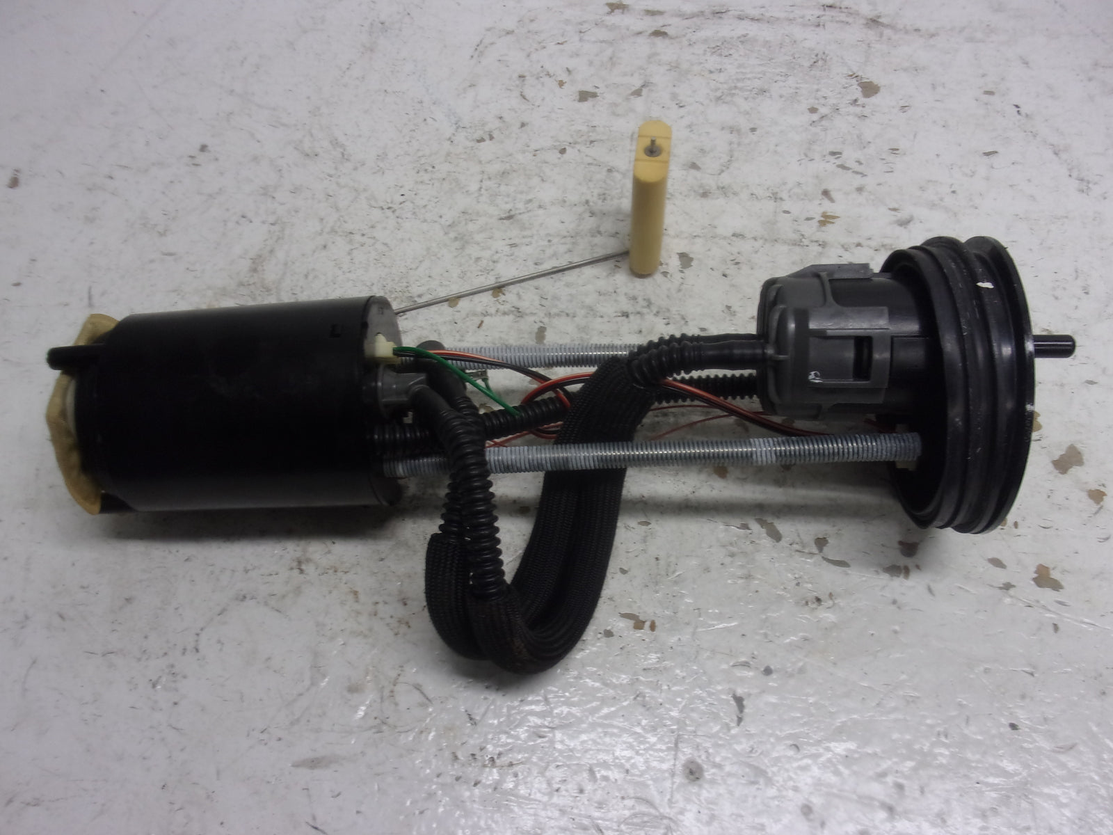 Sea Doo Bombardier 2008 GTX RXT RXP Wake OEM Fuel Pump Assembly Part# 270600101