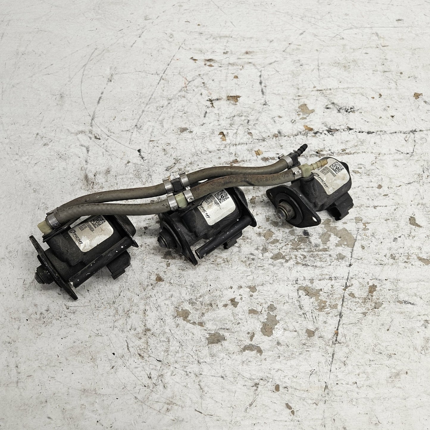 Polaris PWC Watercraft 2003-2004 Genesis OEM Fuel Injector Set Part# 1253370