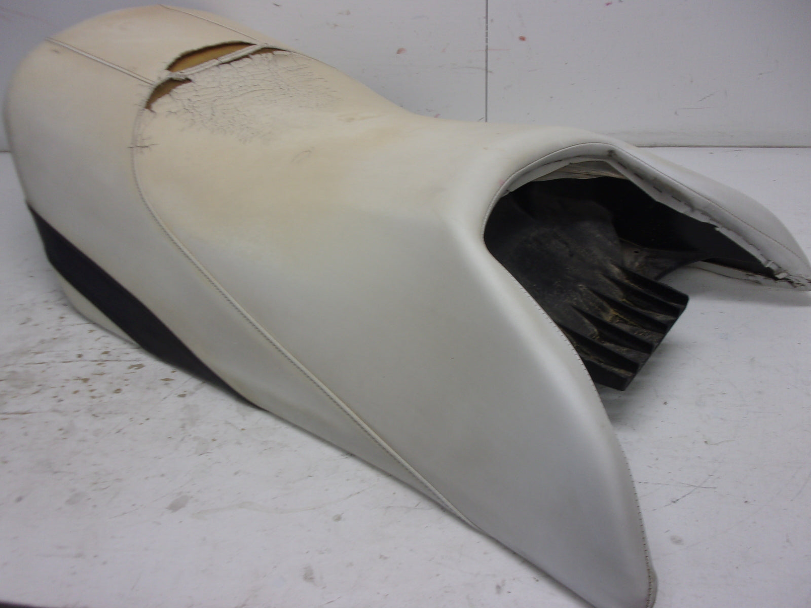 Yamaha WaveRunner PWC 2017-2019 VX Cruiser/Deluxe Double Seat # F2X-U371A-90-00