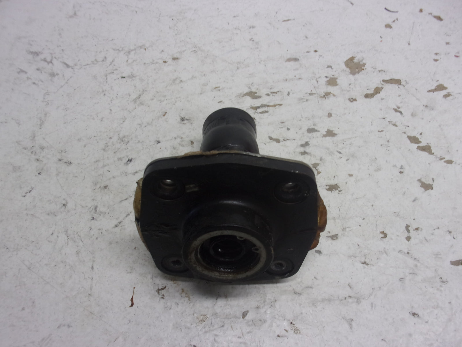 Kawasaki Jet Ski 1996-2008 STX Ultra 130/150 OEM Drive Shaft Holder # 13280-3730