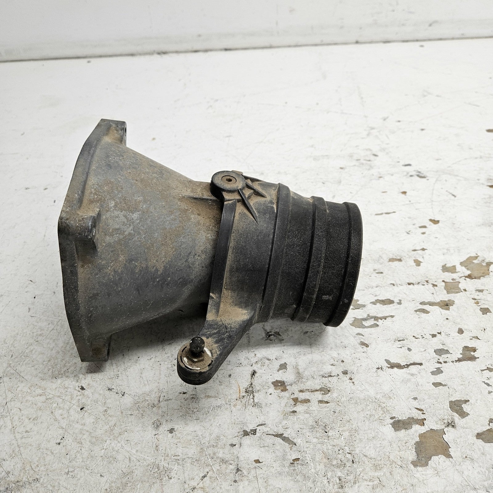 Kawasaki Jet Ski 1992-1993 750SS Pump Nozzle + Steering Nozzle Part# 59136-3718